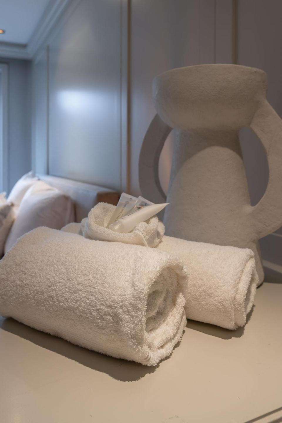 Appartementen Op De Zeedijk In Knokke Op De 3E En 4E Verdieping Van Logie Marie Екстер'єр фото